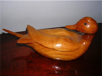 1024px-Carving_of_duck-s