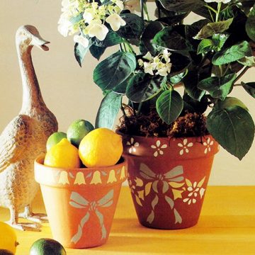 Easy Stencil Flowerpots In 7 Steps