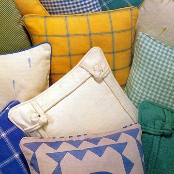 How to Make Piped Cushions In 8 Steps
